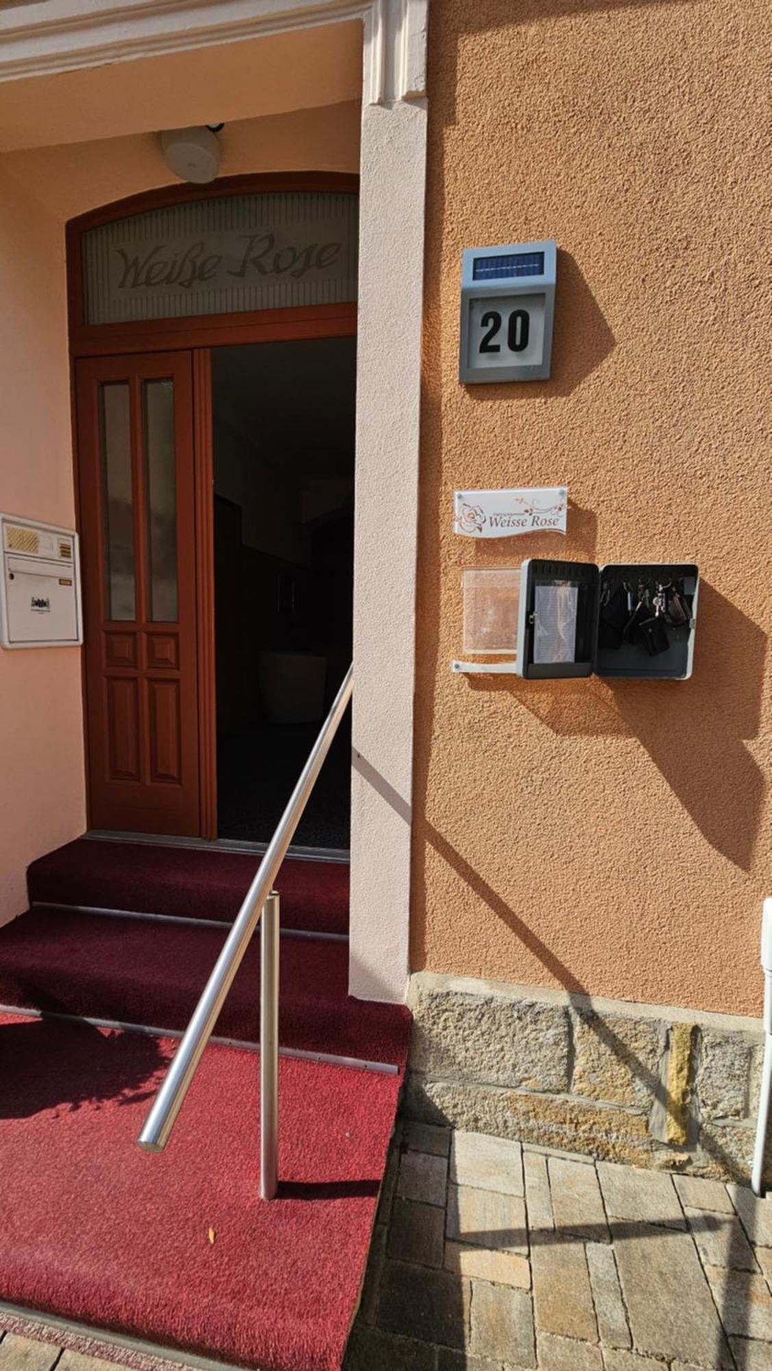 Pension Weisse Rose, Parkplatz, Fruehstueck, Wlan, Zentral Bad Elster Exteriör bild