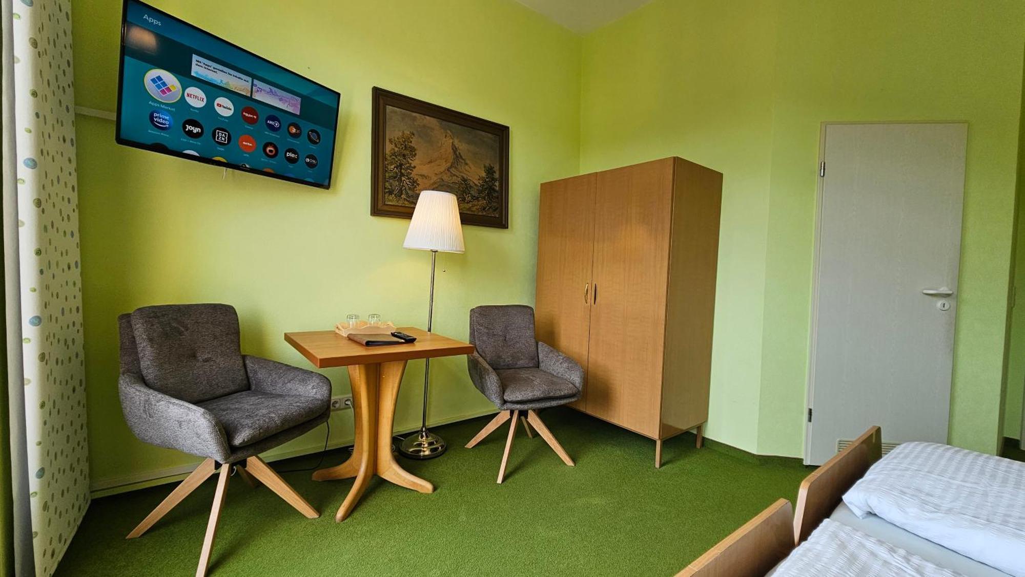 Pension Weisse Rose, Parkplatz, Fruehstueck, Wlan, Zentral Bad Elster Exteriör bild